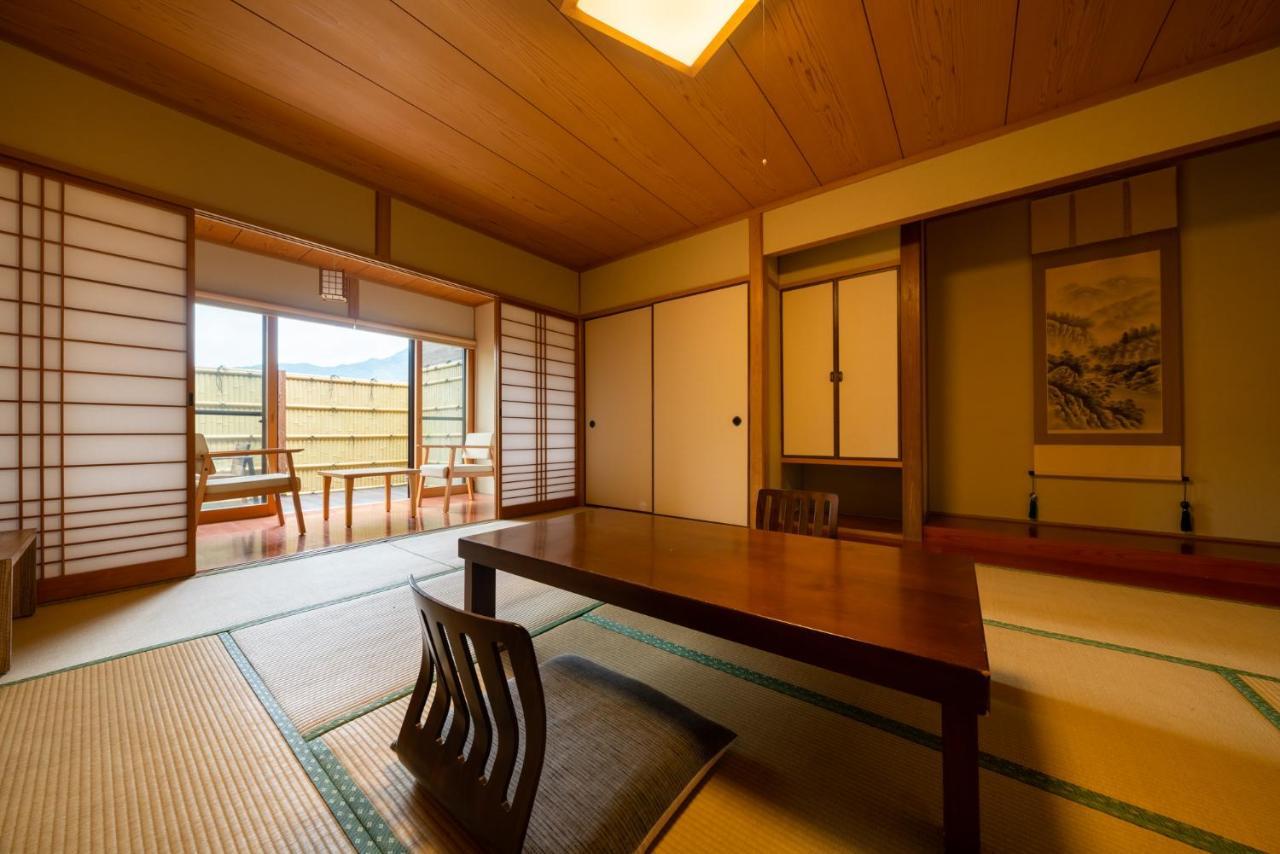 Ryokan Yamanami Yufu Exterior foto
